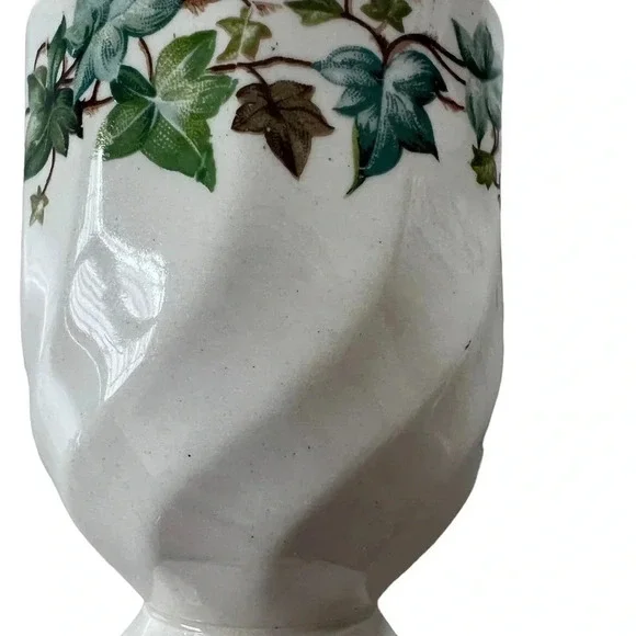 Vintage‎ Egg Cup Made In England - Picture 3 of 3